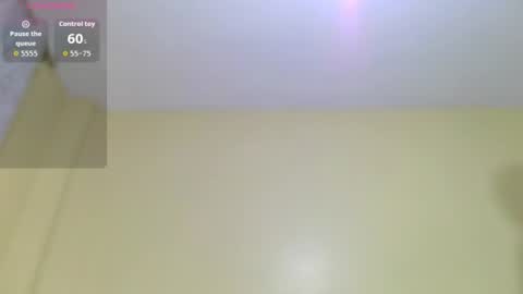 Snapshot of juicyqueen_xo chatting on 07/19/26, 03:43 Juicy Bumbum online show from 07/19/26, 03:43