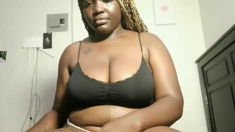 Snapshot of juicyslurrt chatting on 02/04/26, 05:30 juicyslurrt online show from 02/04/26, 05:30