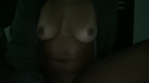 Snapshot of juicywhenwet chatting on 11/12/25, 03:01 juicywhenwet online show from 11/12/25, 03:01