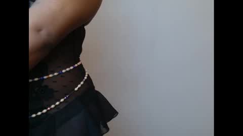 juicyxpink online show from 02/22/25, 02:08