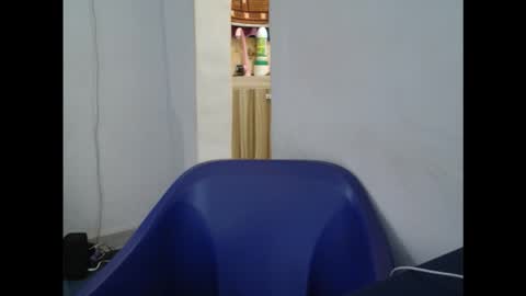 juicyxpink online show from 09/18/25, 07:10