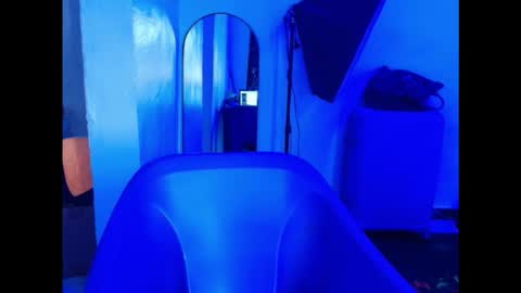 juicyxpink online show from 12/14/25, 01:38