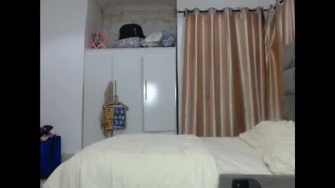 juicyxxxboobs online show from 02/17/26, 09:43