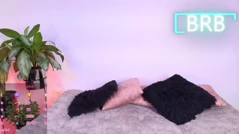 Jules and Gia online show from 04/18/26, 12:53