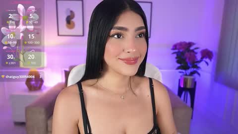 Snapshot of julesbennet chatting on 09/09/25, 11:43 Jules Bennett online show from 09/09/25, 11:43