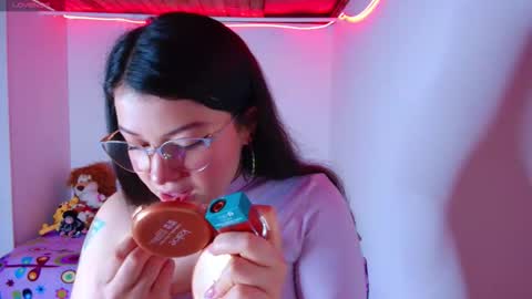 Juliana online show from 12/02/25, 03:23