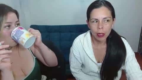  Juliana Torres  online show from 09/12/25, 11:37