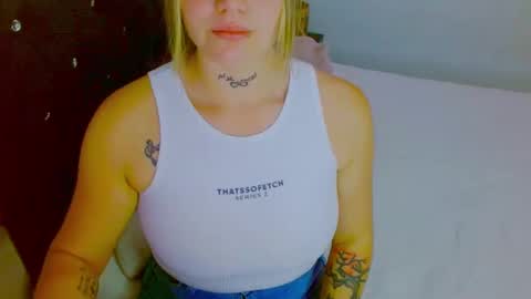  Juliana Torres  online show from 11/02/25, 09:39