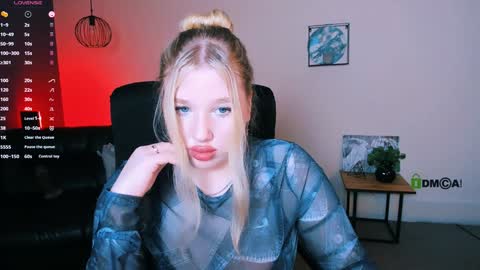 Snapshot of juli_kisss chatting on 12/29/24, 10:36 juli kisss online show from 12/29/24, 10:36