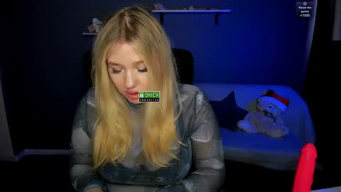 Snapshot of juli_kisss chatting on 02/06/25, 12:37 juli kisss online show from 02/06/25, 12:37