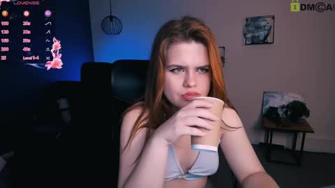 Snapshot of juli_kisss chatting on 03/06/25, 11:42 juli kisss online show from 03/06/25, 11:42