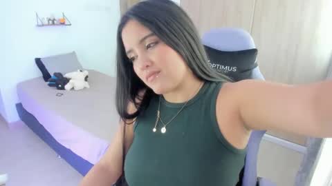 Snapshot of juli_santos_22 chatting on 12/28/24, 03:48 juli_santos_22 online show from 12/28/24, 03:48