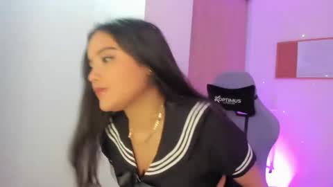 Snapshot of juli_santos_22 chatting on 01/27/25, 12:58 juli_santos_22 online show from 01/27/25, 12:58