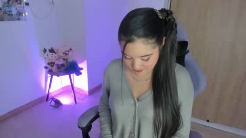 Snapshot of juli_santos_22 chatting on 09/26/25, 11:20 juli_santos_22 online show from 09/26/25, 11:20