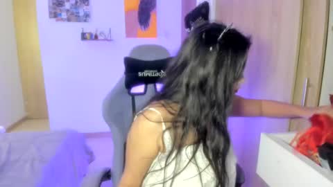 Snapshot of juli_santos_22 chatting on 06/13/26, 10:13 juli_santos_22 online show from 06/13/26, 10:13