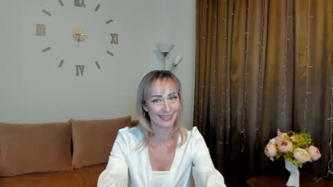 julia__cherry_ online show from 12/23/24, 07:28
