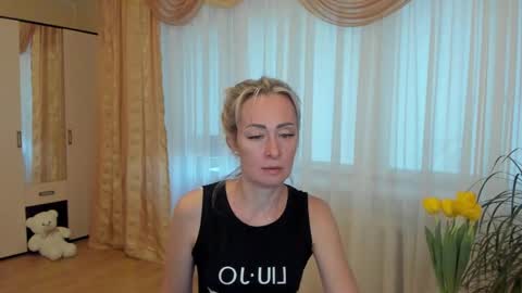 julia__cherry_ online show from 03/08/25, 02:19