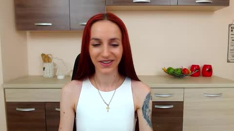 Snapshot of julia__jae chatting on 09/28/25, 04:29 JuliaJae online show from 09/28/25, 04:29