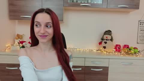 Snapshot of julia__jae chatting on 12/14/25, 06:41 JuliaJae online show from 12/14/25, 06:41