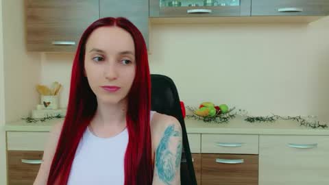 JuliaJae online show from 05/06/26, 06:52