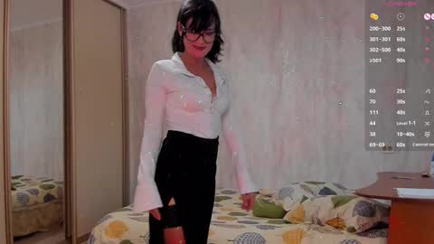 Snapshot of julia_frey chatting on 09/24/25, 05:44 Julia online show from 09/24/25, 05:44