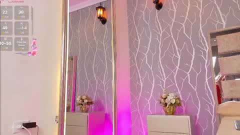 julia_rivers online show from 12/21/25, 01:40