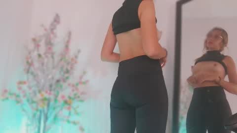 Julia Schedule 10 pm to 4  am GTM-5 online show from 03/10/25, 07:07