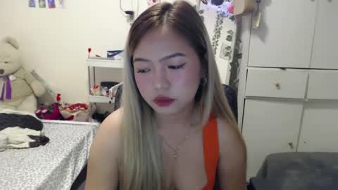 Snapshot of julia_starr06 chatting on 01/19/25, 02:28 Julia online show from 01/19/25, 02:28