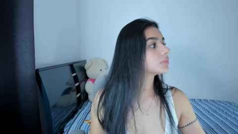 julia_strauns online show from 01/09/26, 06:31