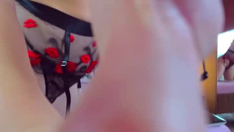 juliahaiee online show from 11/09/25, 07:34