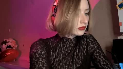 Snapshot of juliahupman chatting on 02/14/26, 09:11 Kate online show from 02/14/26, 09:11