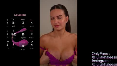 Julia Khaleesii online show from 03/25/26, 06:14