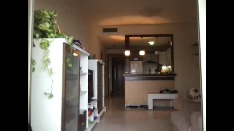 julialemilf online show from 04/24/26, 08:50