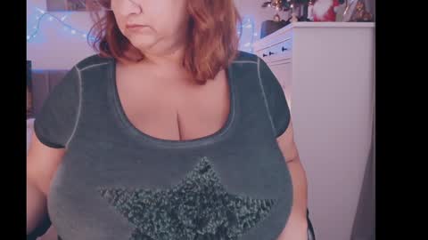 julialiones online show from 12/20/24, 08:45