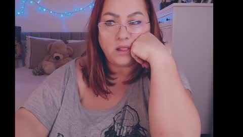 julialiones online show from 12/30/24, 05:13