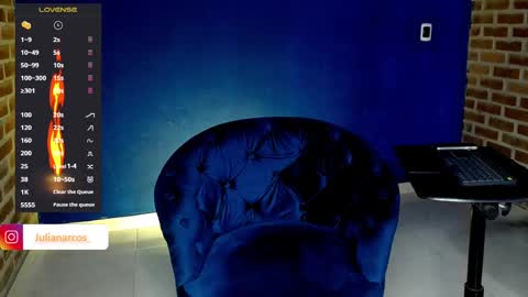 Julian online show from 01/15/25, 05:05