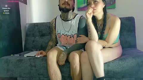 Julian independent model online show from 04/18/26, 04:00