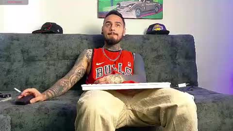 Snapshot of julian_tattoo chatting on 06/23/26, 08:40 Julian independent model online show from 06/23/26, 08:40