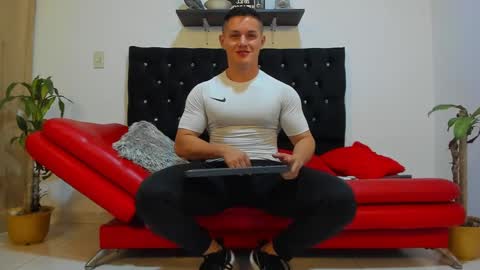 Snapshot of julian_wallace chatting on 02/12/25, 09:43 julian_wallace online show from 02/12/25, 09:43