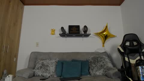 Snapshot of julian_wallace chatting on 09/16/25, 04:08 julian_wallace online show from 09/16/25, 04:08