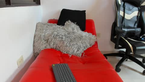 julian_wallace online show from 04/09/26, 06:24