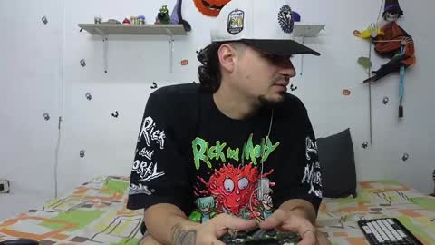 Snapshot of julian_whitee654 chatting on 12/20/24, 03:21 julian_whitee654 online show from 12/20/24, 03:21