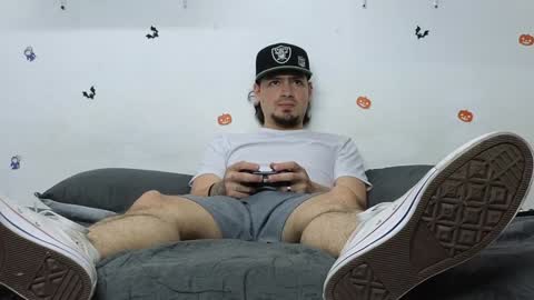 Snapshot of julian_whitee654 chatting on 01/16/25, 08:36 julian_whitee654 online show from 01/16/25, 08:36