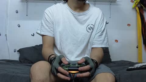 Snapshot of julian_whitee654 chatting on 01/17/25, 11:49 julian_whitee654 online show from 01/17/25, 11:49