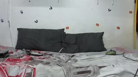 Snapshot of julian_whitee654 chatting on 01/23/25, 05:52 julian_whitee654 online show from 01/23/25, 05:52