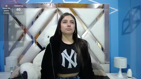 juliana_diamond_ online show from 12/05/25, 04:10