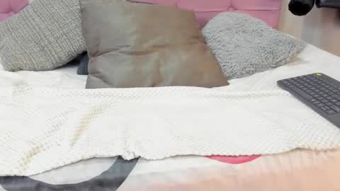 Juliana online show from 02/10/26, 02:32