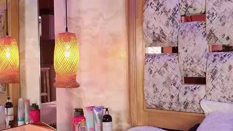 Snapshot of juliana_mendez25 chatting on 10/10/25, 08:30 juliana_mendez25 online show from 10/10/25, 08:30