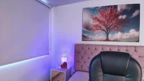  JULIANA CASTRO online show from 04/07/26, 11:54