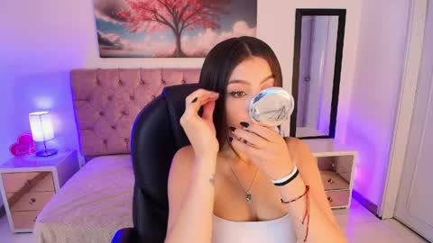  JULIANA CASTRO online show from 04/11/26, 12:09